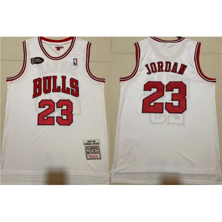 Men's Chicago Bulls #23 Michael Jordan White 1997-98 Throwback Stitched Jersey ZBO3